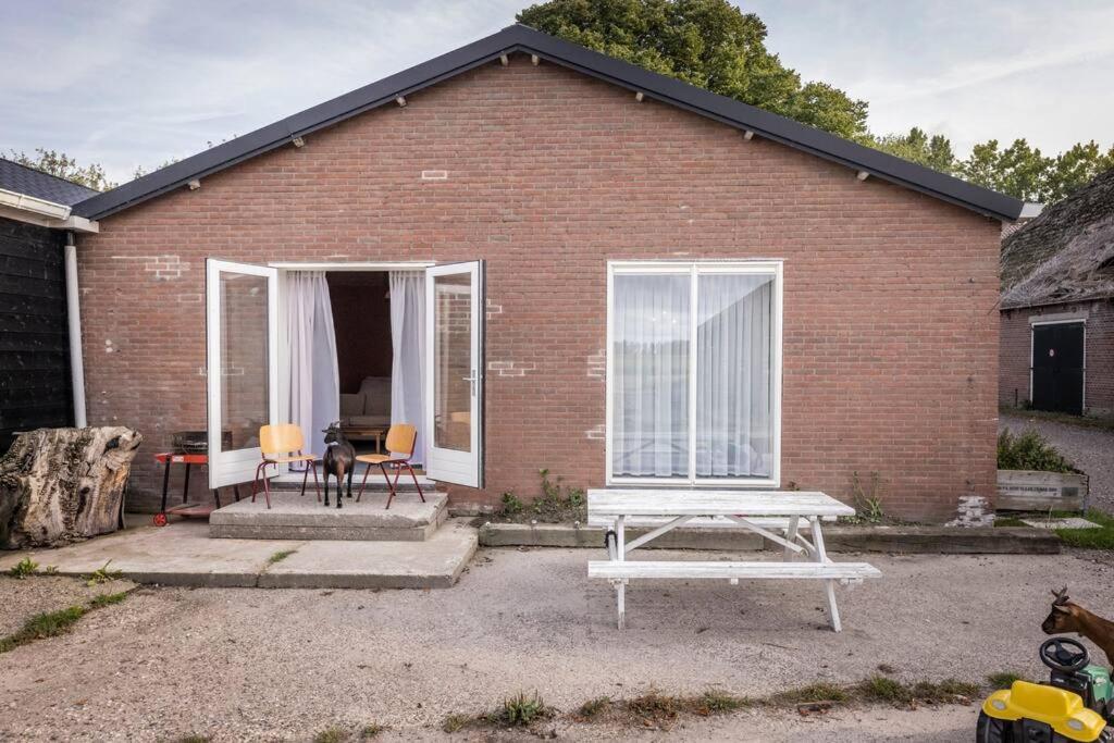 De Kaasmakerij - Ruim Vakantiehuisje Op Huize Blokland Hem Exterior foto